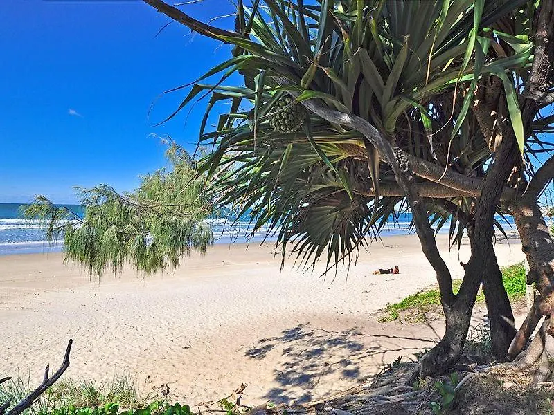 Beach Front 3 Bedroom Unit - Ocean View & Pool - Maroochydore Apartamento