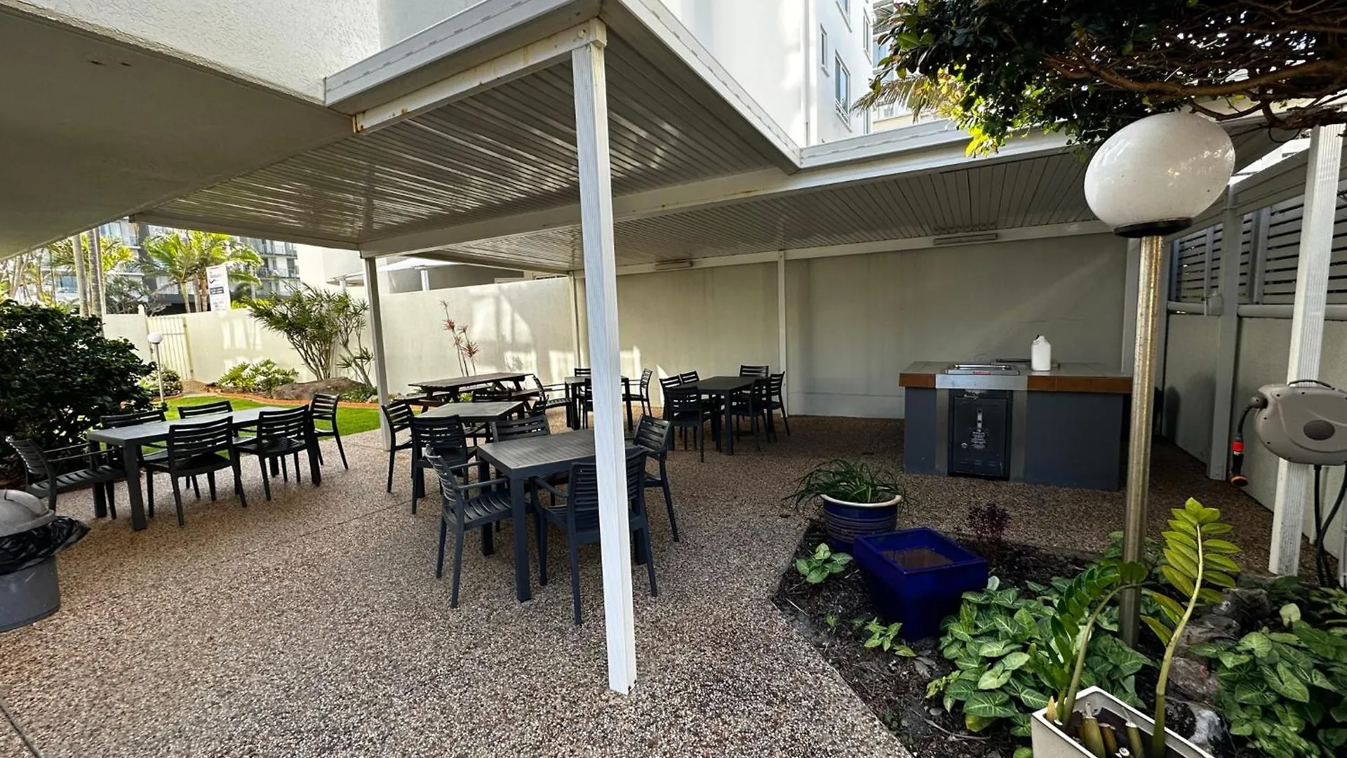 Beach Front 3 Bedroom Unit - Ocean View & Pool - Maroochydore 0*,  Australia