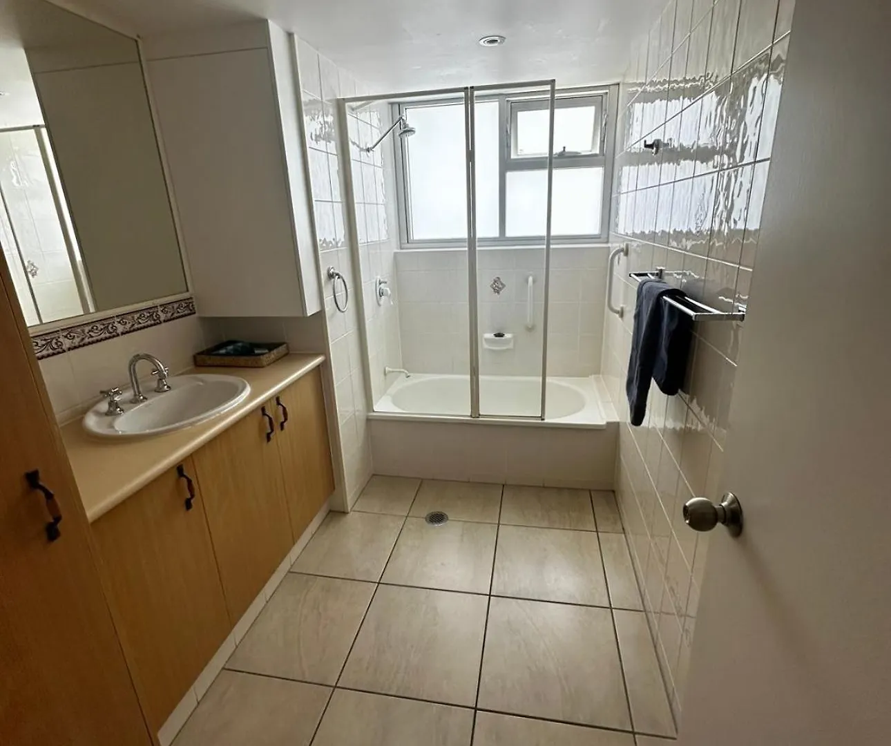 Apartamento Beach Front 3 Bedroom Unit - Ocean View & Pool - Maroochydore